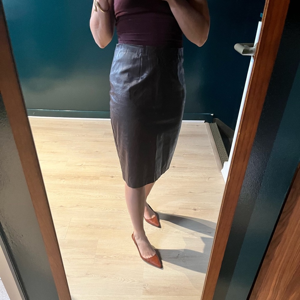 Chocolate faux leather pencil skirt. Ann Taylor